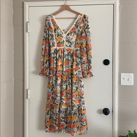 Dresses & Skirts - Vanessa Dress I’m Creme Floral NWT